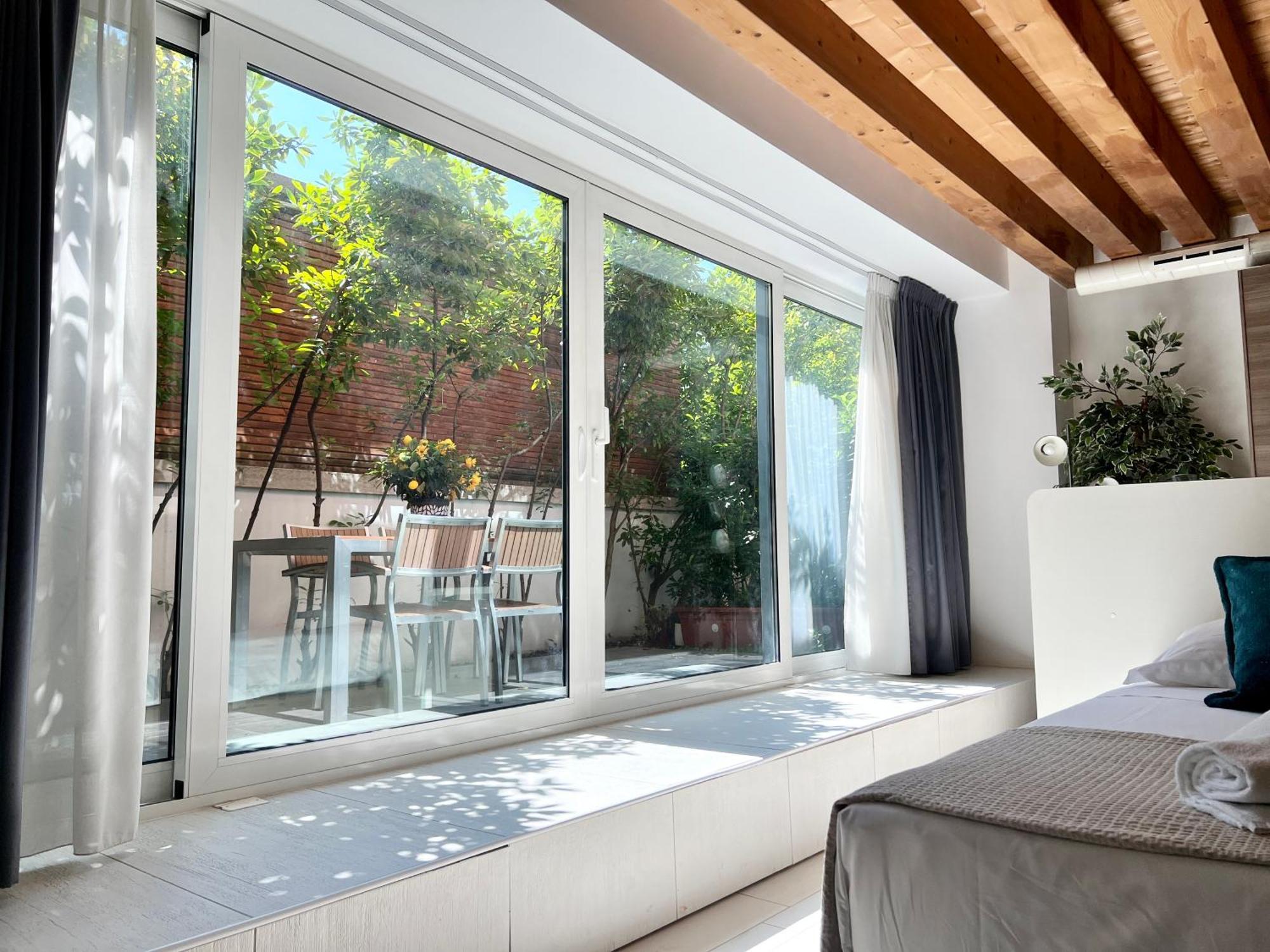 Lucky House Apartment *